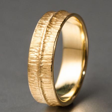 gefräster Schmuckring aus Gelb Gold