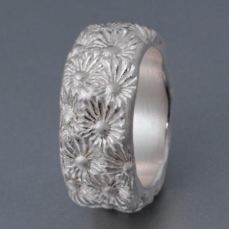 Silberring matt Blumenmuster 