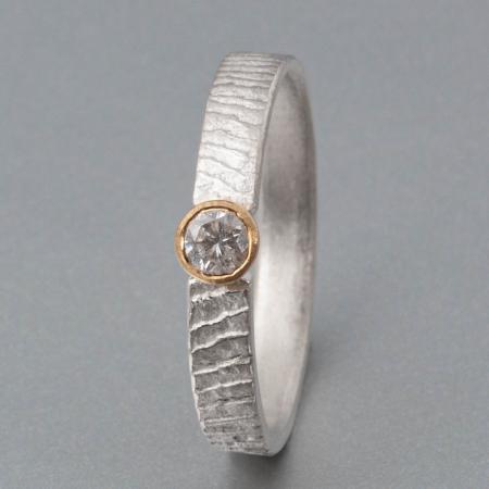 Schmaler Silberring matt bicolor Brillant