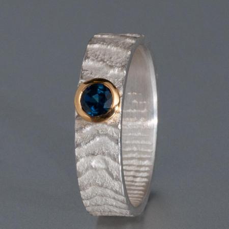 Silberring matt blauer Edelstein