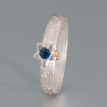 Silberring mit Stern und blauem Stein, handgemachter Sternenring online bestellen