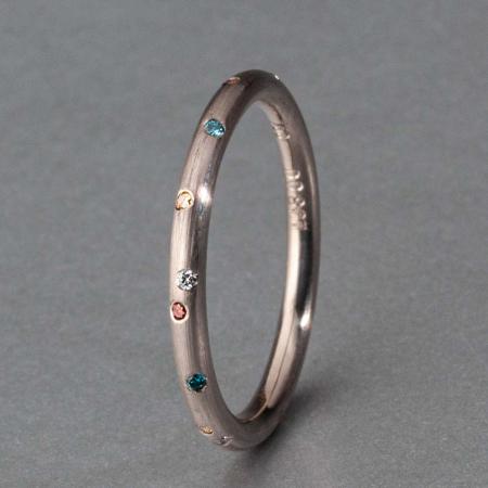 Weißgoldring farbige Brillanten matt schmal fein