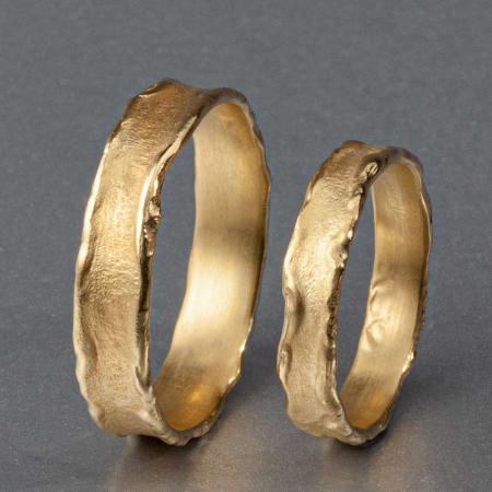 Gelbgold Trauringe handgemacht
