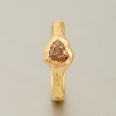 Verlobungsring - Gold Herzschliff-Diamant, ausgefallener Verlobungsring, handgefertigter Verlobungsring mit Herzdiamant, Verlobungsringe direkt vom Goldschmied, individueller Verlobungsring, Unikatschmuck online bestellen