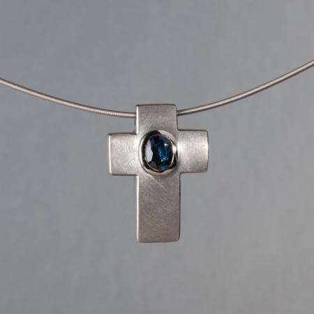 Kreuz Weißgold Saphir Halsschmuck Kettenanhänger Collier Kreuz Anhänger