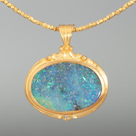Goldanhänger Opal, schöner Opalschmuck, Goldschmiedeschmuck aus Gold mit Opalen, Goldener Boulder-Opal Anhänger Luxus, Handgemachter Boulder-Opal schmuck aus Gold