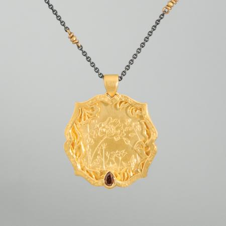 Blumenwiesen Anhänger, 900 Gold, Goldschmiede Schmuck, Kettenanhänger aus Gold, Diamant Zimtfarben, Schmuck Anhänger für Damen aus Gold