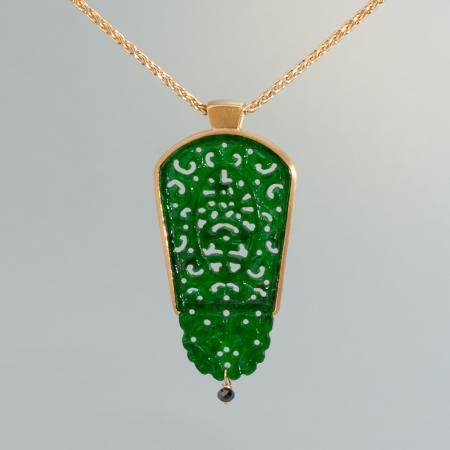 Jade-Anhänger für Halsketten, Goldener Jadeschmuck, Unikatschmuck aus Gold online kaufen, grüne Edelsteine