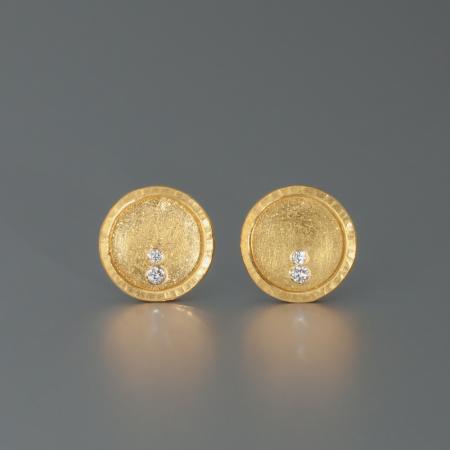 Runde Unikat-Ohrstecker, Ohrringe aus Gold rund, schöne Ohrringe für Frauen, Goldohrringe mit Brillanten, Goldschmiedeschmuck online kaufen, ausgefallene Ohrringe aus Gold, ausgefallener Schmuckshop