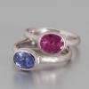 schöne Ringe mit Edelsteinen online kaufen - Unikatschmuck vom Goldschmied - Damenringe mit Rubin und Saphir